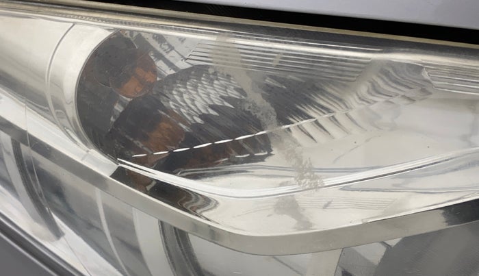 2012 Maruti Ertiga ZXI, Petrol, Manual, 65,874 km, Right headlight - Minor scratches