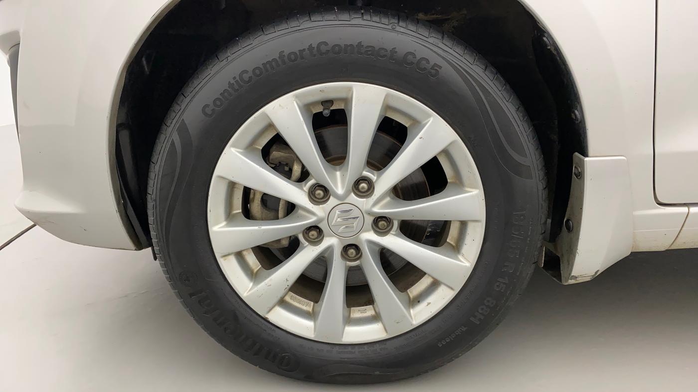 2012 Maruti Ertiga ZXI, Petrol, Manual, 65,874 km, Left Front Wheel