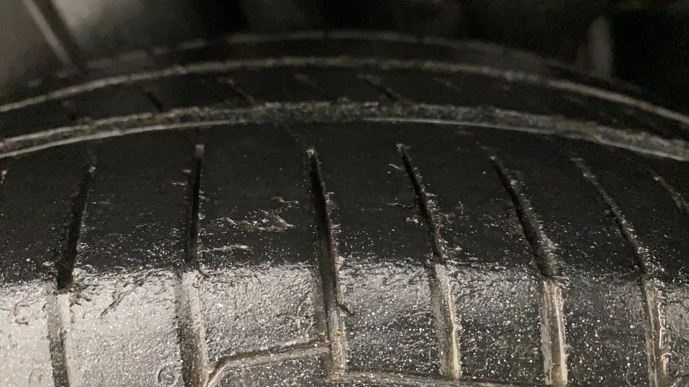 2012 Maruti Ertiga ZXI, Petrol, Manual, 65,874 km, Left Rear Tyre Tread
