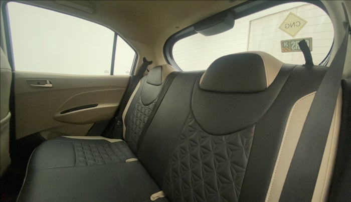 2019 Hyundai NEW SANTRO SPORTZ CNG, CNG, Manual, 73,922 km, Right Side Rear Door Cabin