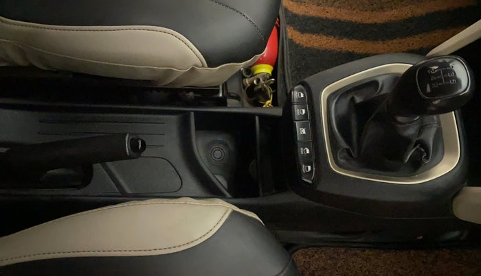 2019 Hyundai NEW SANTRO SPORTZ CNG, CNG, Manual, 73,922 km, Gear Lever