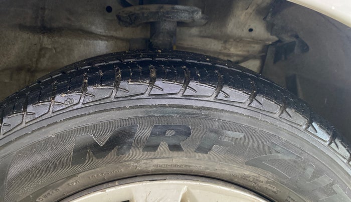 2018 Maruti Ertiga VXI, Petrol, Manual, 23,600 km, Right Front Tyre Tread