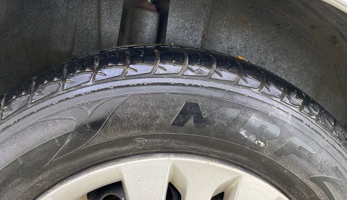 2018 Maruti Ertiga VXI, Petrol, Manual, 23,600 km, Right Rear Tyre Tread