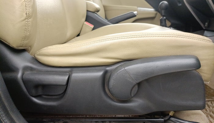 2015 Honda City 1.5L I-VTEC VX (O) MT, Petrol, Manual, 80,777 km, Driver Side Adjustment Panel