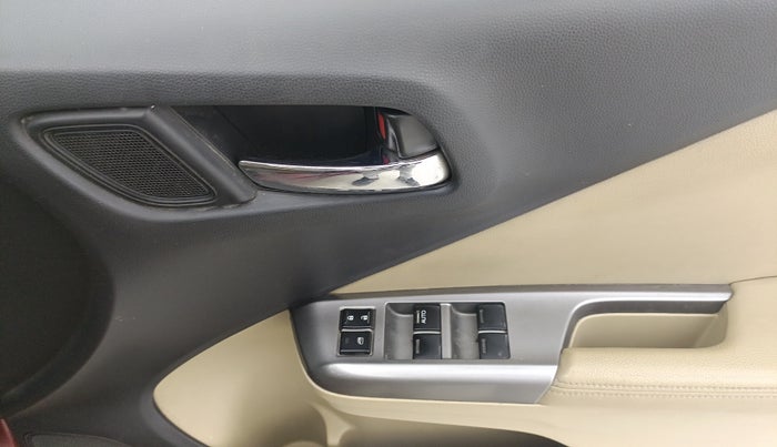 2015 Honda City 1.5L I-VTEC VX (O) MT, Petrol, Manual, 80,777 km, Driver Side Door Panels Control