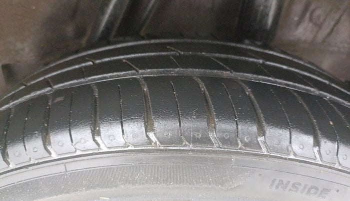 2015 Honda City 1.5L I-VTEC VX (O) MT, Petrol, Manual, 80,777 km, Left Rear Tyre Tread