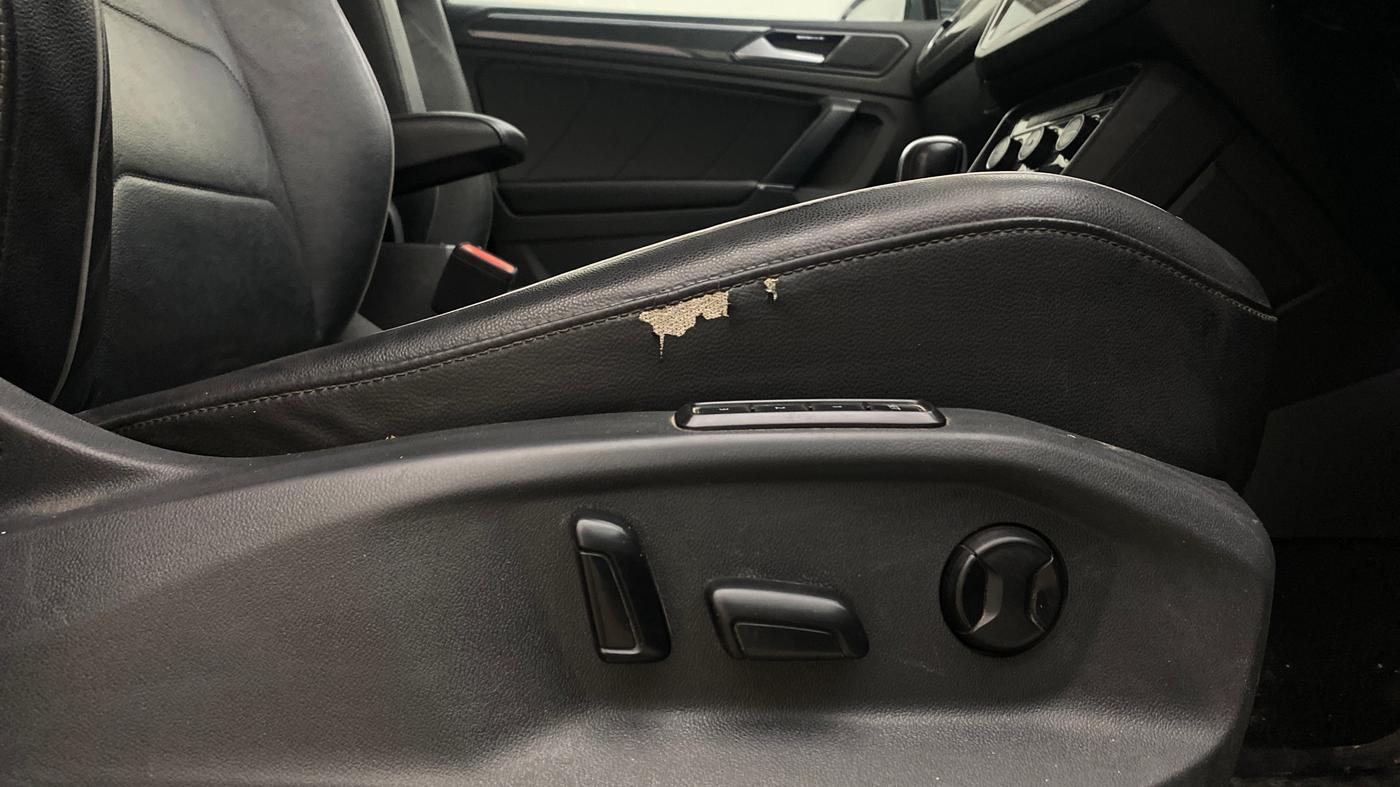 2018 Volkswagen TIGUAN HIGHLINE TDI AT, Diesel, Automatic, 1,39,797 km, Driver Side Adjustment Panel
