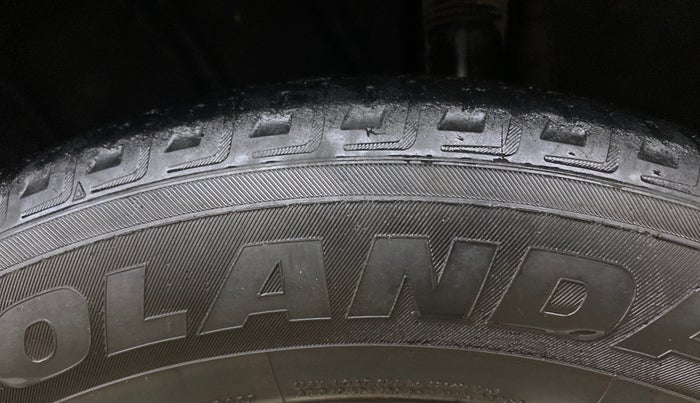 2018 Volkswagen TIGUAN HIGHLINE TDI AT, Diesel, Automatic, 1,41,504 km, Left Rear Tyre Tread