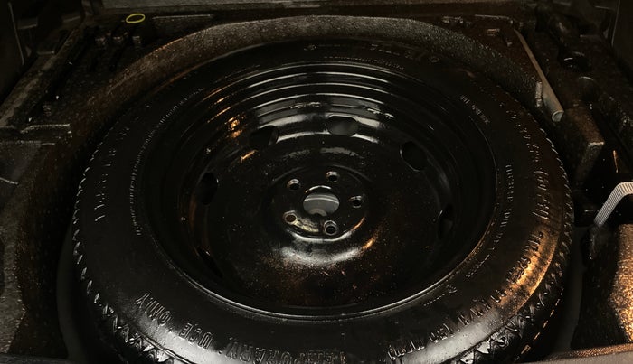 2018 Volkswagen TIGUAN HIGHLINE TDI AT, Diesel, Automatic, 1,41,504 km, Spare Tyre