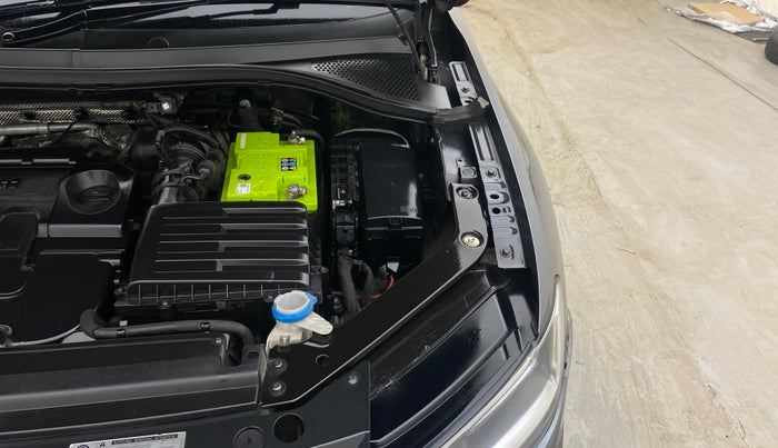 2018 Volkswagen TIGUAN HIGHLINE TDI AT, Diesel, Automatic, 1,41,504 km, Engine View - Left