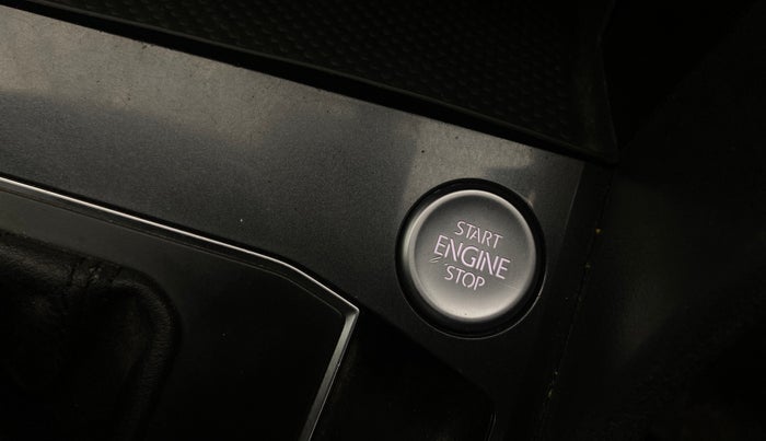 2018 Volkswagen TIGUAN HIGHLINE TDI AT, Diesel, Automatic, 1,41,504 km, Keyless Start/ Stop Button