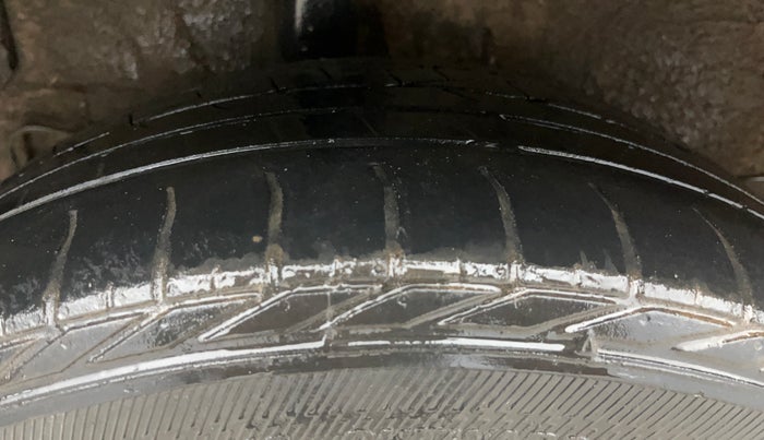 2020 KIA SONET HTK PLUS 1.5, Diesel, Manual, 84,828 km, Right Rear Tyre Tread