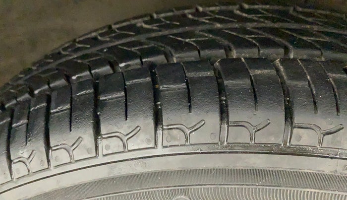 2010 Maruti Zen Estilo LXI, Petrol, Manual, 19,332 km, Left Rear Tyre Tread