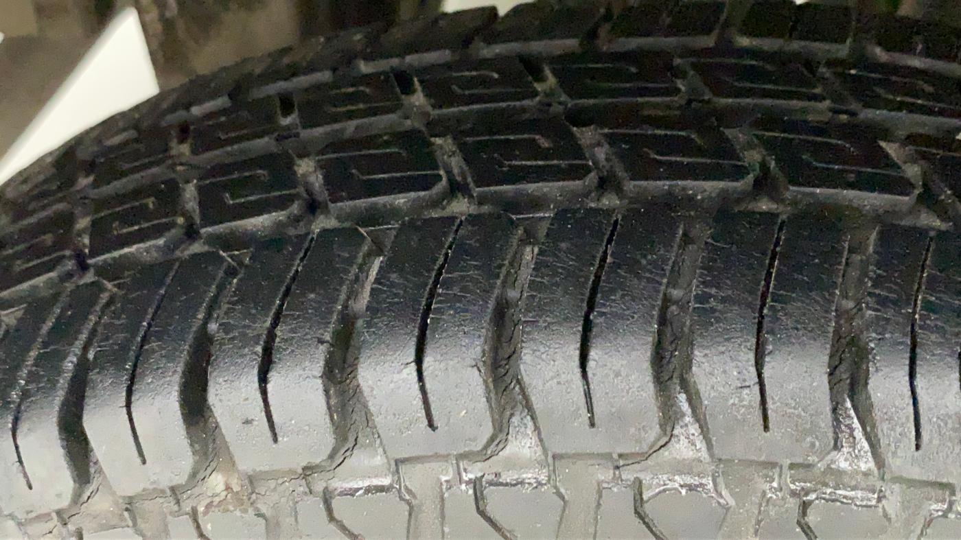2010 Maruti Zen Estilo LXI, Petrol, Manual, 19,332 km, Right Rear Tyre Tread