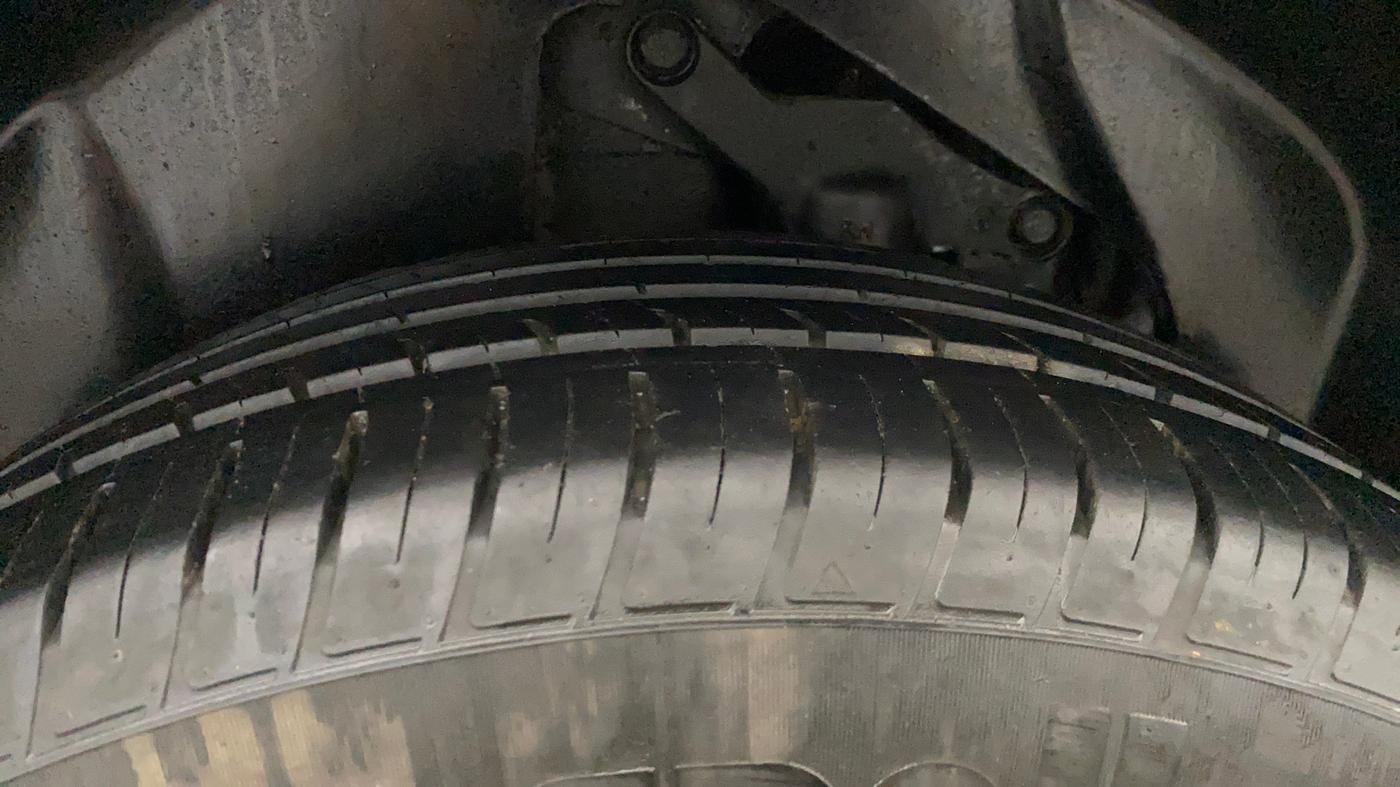 2021 Tata Safari XT PLUS, Diesel, Manual, 1,16,766 km, Right Rear Tyre Tread
