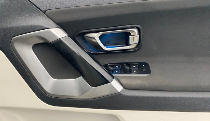 2021 Tata Safari XT PLUS, Diesel, Manual, 1,16,766 km, Driver Side Door Panels Control