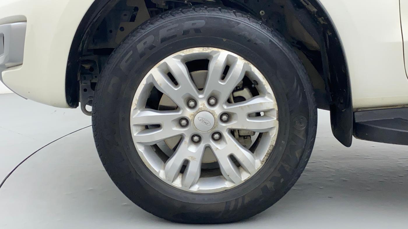 2016 Ford Endeavour 2.2l 4X4 MT Trend, Diesel, Manual, 46,767 km, Left Front Wheel