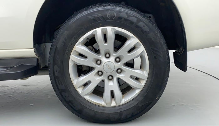 2016 Ford Endeavour 2.2l 4X4 MT Trend, Diesel, Manual, 46,767 km, Left Rear Wheel