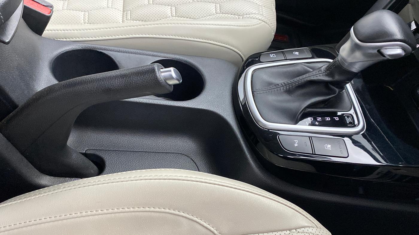 2020 KIA SELTOS HTX+ AT 1.5 DIESEL, Diesel, Automatic, 44,301 km, Gear Lever