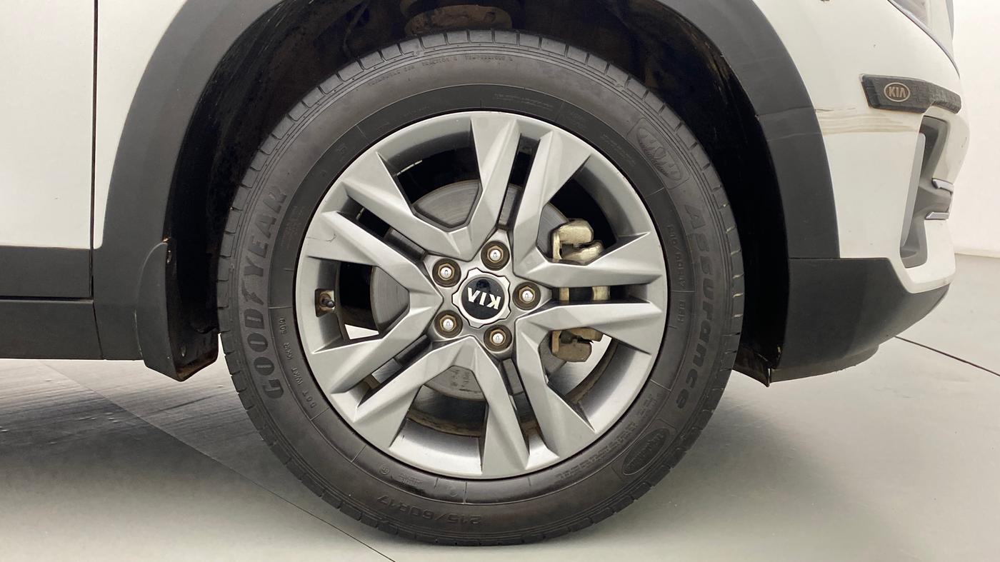 2020 KIA SELTOS HTX+ AT 1.5 DIESEL, Diesel, Automatic, 44,301 km, Right Front Wheel