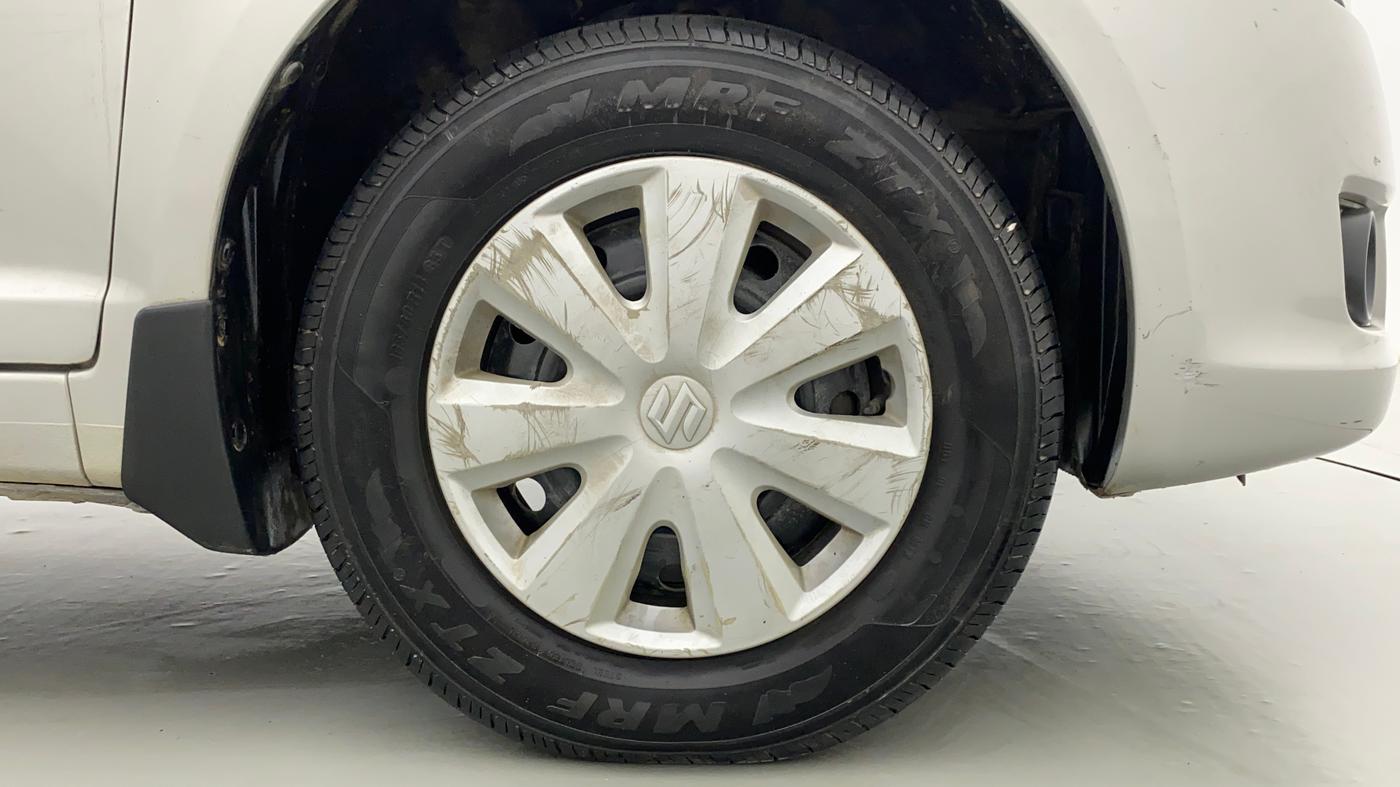 2011 Maruti Swift Dzire VXI, Petrol, Manual, 82,915 km, Right Front Wheel
