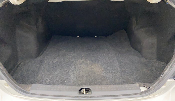 2011 Maruti Swift Dzire VXI, Petrol, Manual, 82,915 km, Boot Inside