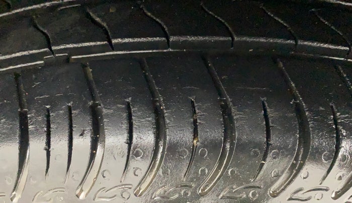 2022 Maruti S PRESSO VXI (O), Petrol, Manual, 60,576 km, Left Front Tyre Tread