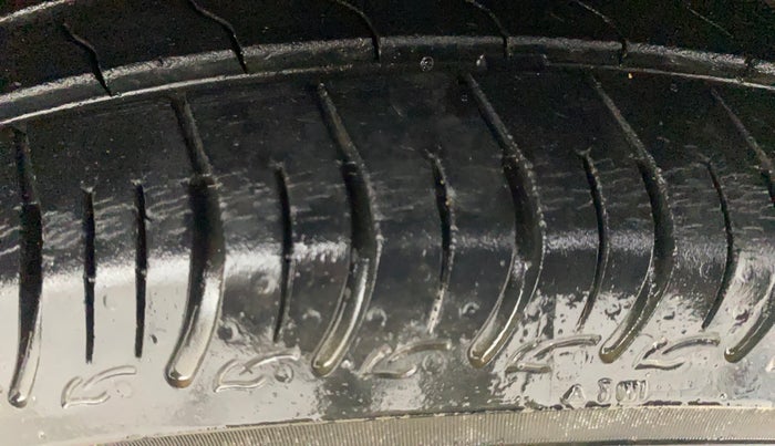 2022 Maruti S PRESSO VXI (O), Petrol, Manual, 60,576 km, Right Front Tyre Tread
