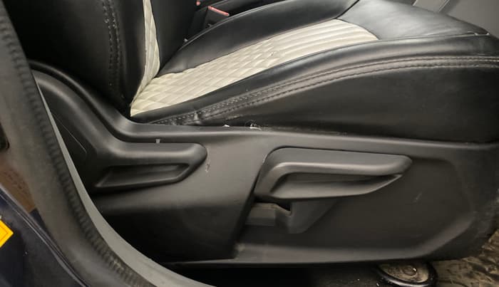 2020 Tata TIGOR XZ PLUS PETROL, Petrol, Manual, 62,949 km, Driver Side Adjustment Panel