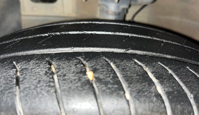 2024 Hyundai EXTER SX(O) CONNECT 1.2 AMT, Petrol, Automatic, 17,222 km, Left Front Tyre Tread