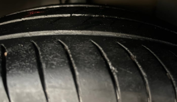 2024 Hyundai EXTER SX(O) CONNECT 1.2 AMT, Petrol, Automatic, 17,222 km, Right Front Tyre Tread