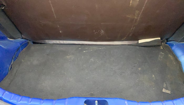 2013 Hyundai Eon ERA +, Petrol, Manual, 51,665 km, Boot Inside