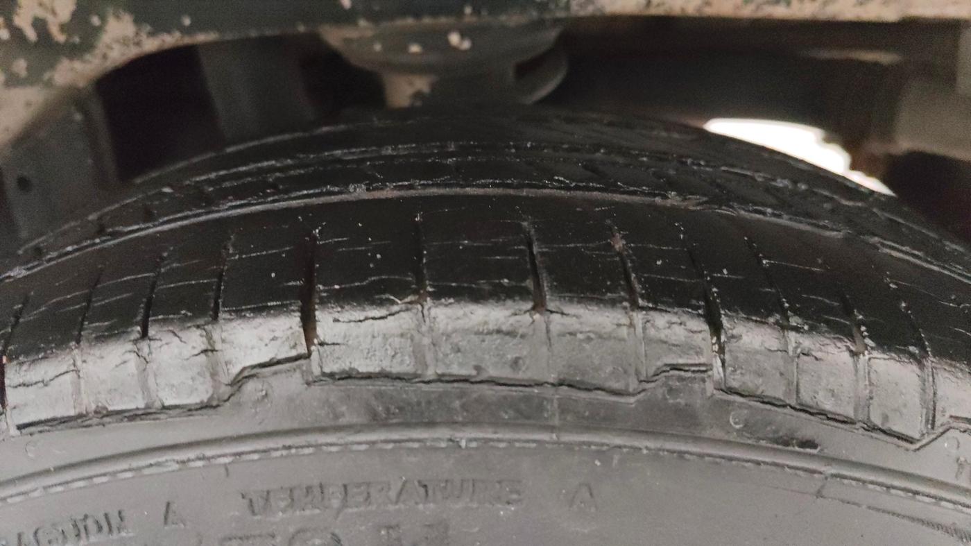 2013 Maruti Alto K10 VXI, Petrol, Manual, 55,454 km, Left Rear Tyre Tread
