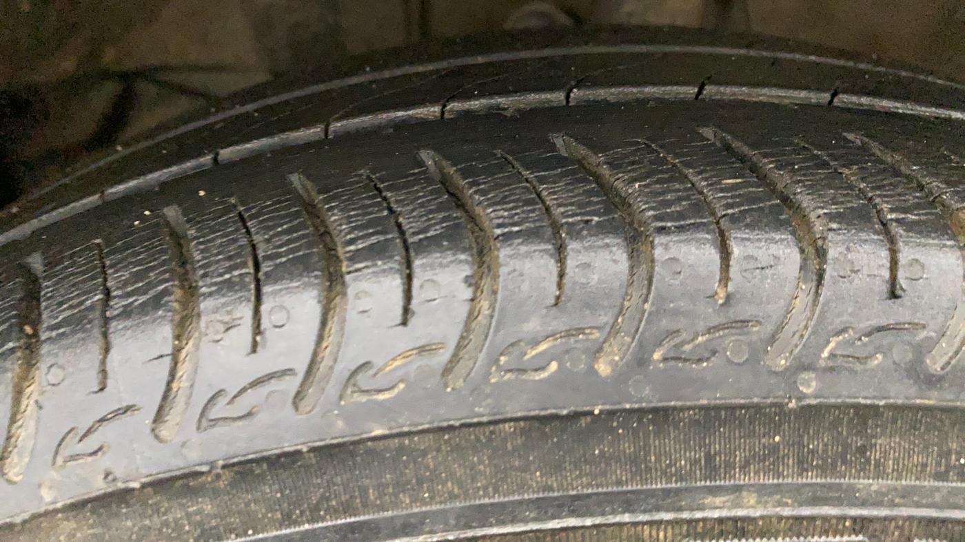 2019 Honda Amaze 1.2L I-VTEC VX CVT, Petrol, Automatic, 30,736 km, Left Front Tyre Tread