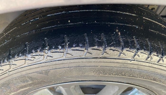 2019 Hyundai Elite i20 SPORTZ PLUS 1.2, Petrol, Manual, 48,747 km, Left Rear Tyre Tread