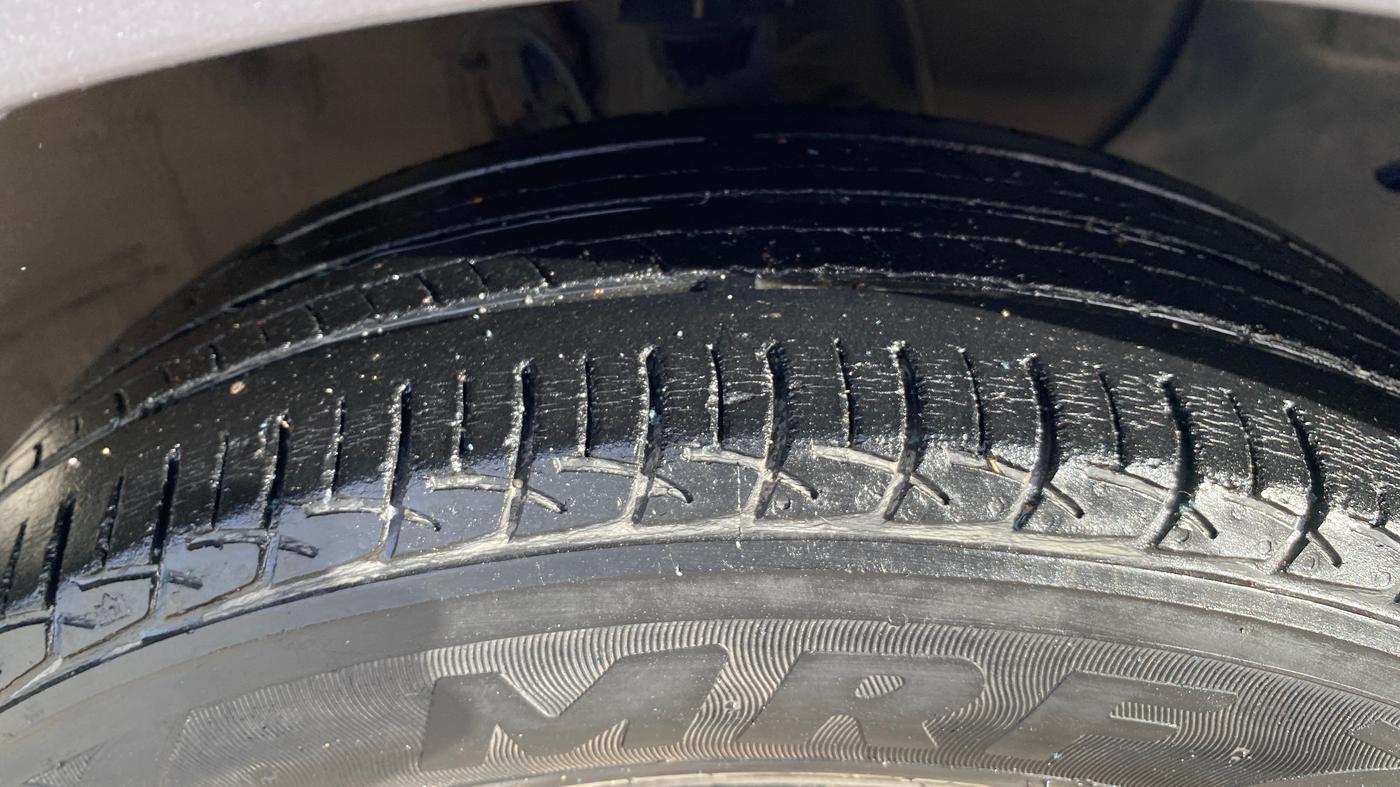 2019 Hyundai Elite i20 SPORTZ PLUS 1.2, Petrol, Manual, 48,834 km, Right Front Tyre Tread