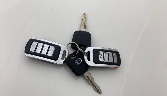 2017 Datsun Redi Go T (O), Petrol, Manual, 50,105 km, Key Close Up