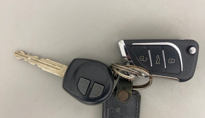 2014 Maruti Ritz ZXI, Petrol, Manual, 52,114 km, Key Close Up