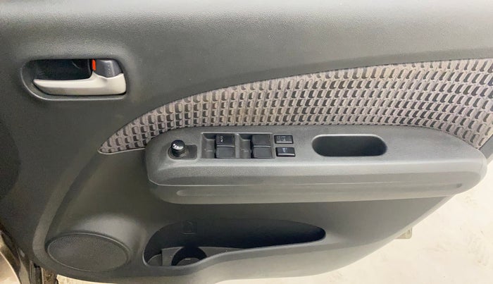 2014 Maruti Ritz ZXI, Petrol, Manual, 52,114 km, Driver Side Door Panels Control