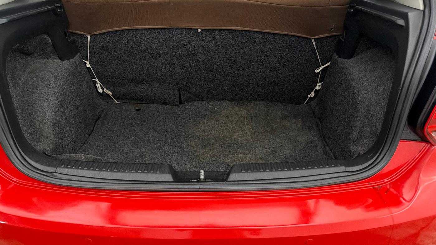 2021 Volkswagen Polo TRENDLINE 1.0L, Petrol, Manual, 1,21,569 km, Boot Inside