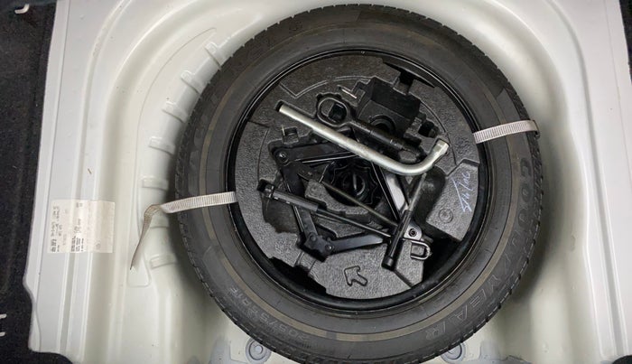 2017 Skoda Octavia STYLE PLUS AT 1.8 TSI, Petrol, Automatic, 50,858 km, Spare Tyre