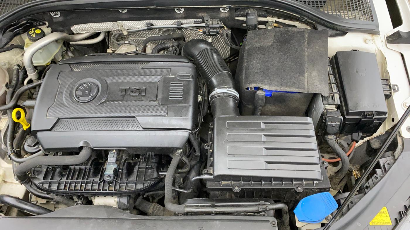 2017 Skoda Octavia STYLE PLUS AT 1.8 TSI, Petrol, Automatic, 50,858 km, Engine View - Left