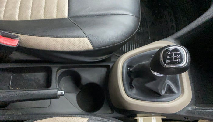 2016 Hyundai Grand i10 SPORTZ 1.2 KAPPA VTVT, Petrol, Manual, 93,995 km, Gear Lever