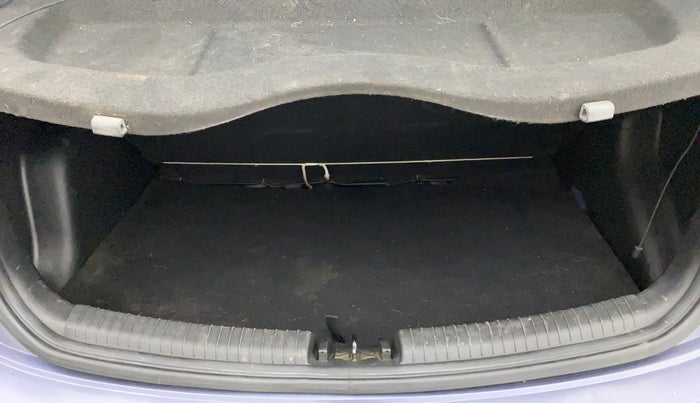 2016 Hyundai Grand i10 SPORTZ 1.2 KAPPA VTVT, Petrol, Manual, 93,995 km, Boot Inside