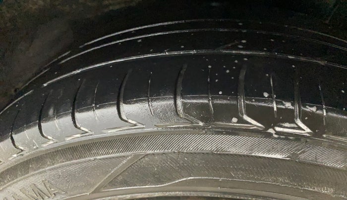 2016 Hyundai Grand i10 SPORTZ 1.2 KAPPA VTVT, Petrol, Manual, 93,995 km, Left Rear Tyre Tread