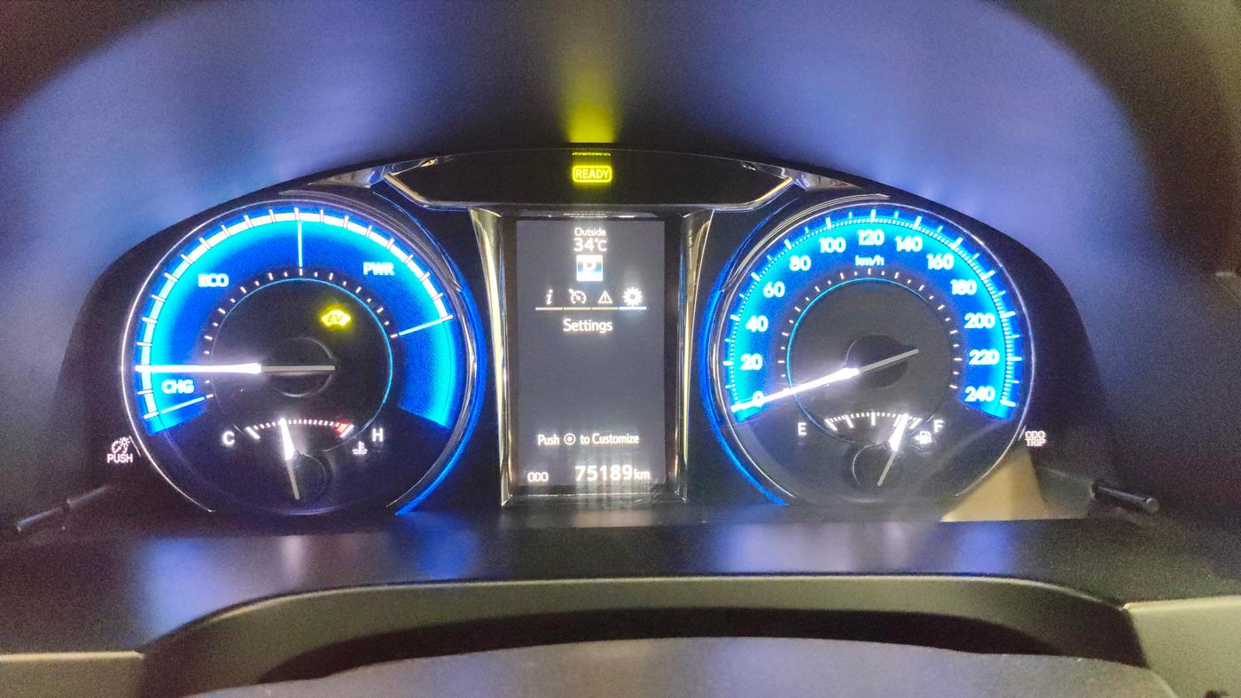 2016 Toyota Camry HYBRID, Hybrid, Automatic, 75,190 km, Odometer Image