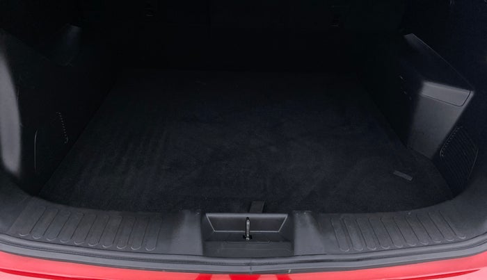 2020 MG HECTOR SHARP DCT PETROL, Petrol, Automatic, 9,494 km, Boot Inside