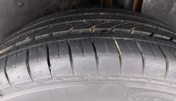 2020 MG HECTOR SHARP DCT PETROL, Petrol, Automatic, 9,494 km, Left Rear Tyre Tread