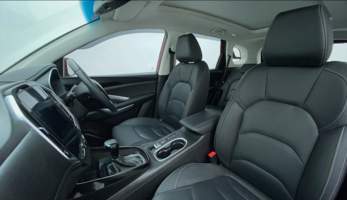2020 MG HECTOR SHARP DCT PETROL, Petrol, Automatic, 9,494 km, Right Side Front Door Cabin