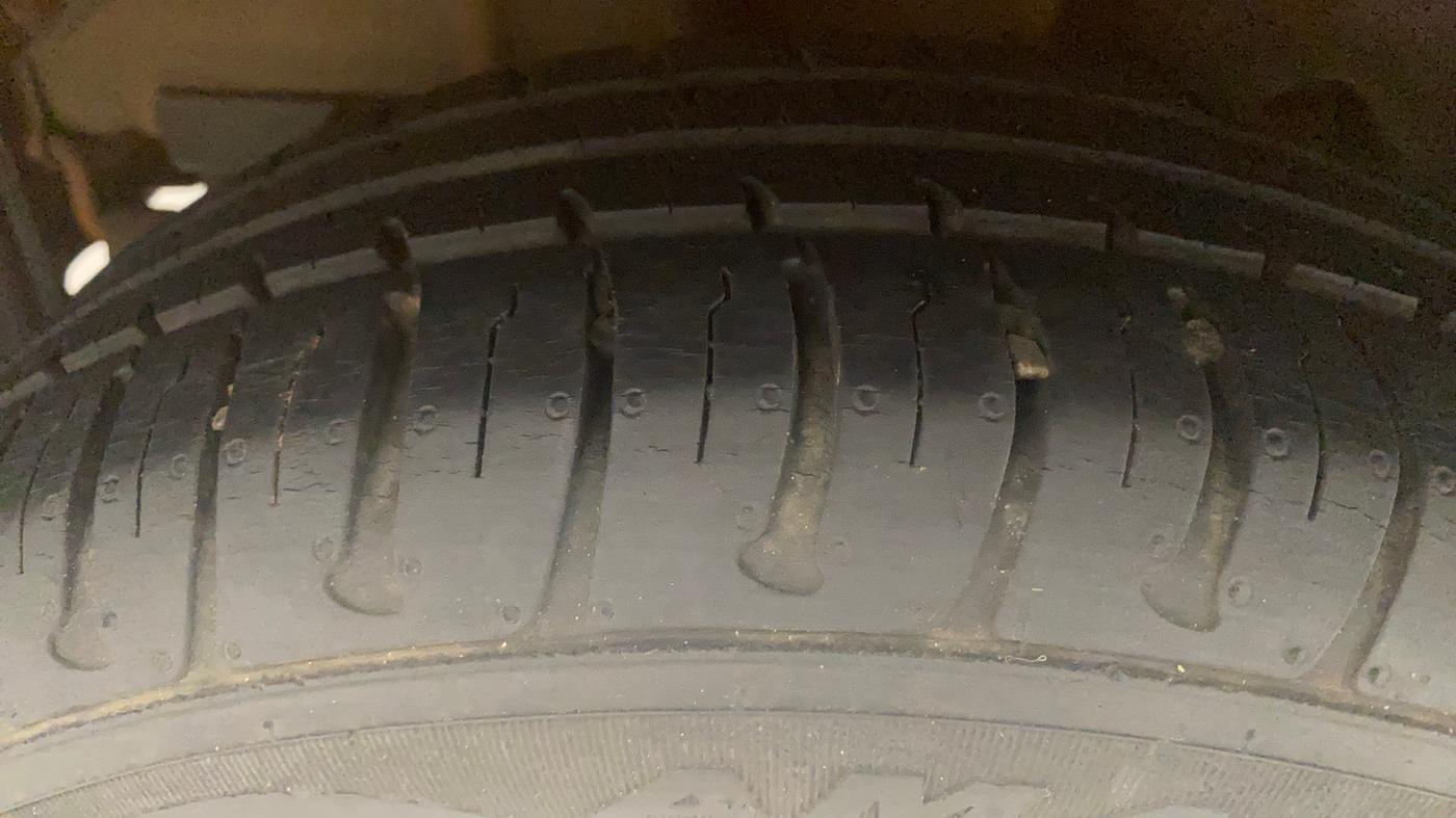 2018 Tata Tiago XZ PETROL, Petrol, Manual, 24,041 km, Right Rear Tyre Tread